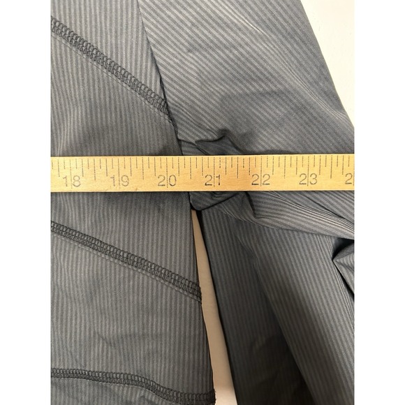 Zenergy Chico's Black Zip Jacket Athleisure Lightweight Long Sleeve Size 3 - Picture 8 of 9